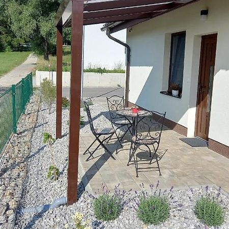 Spa Apartman Kovacova Exteriör bild